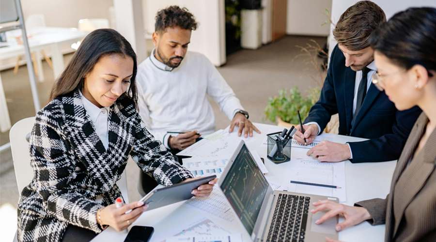 Dal piccolo business al gruppo aziendale: come evolvono le strutture societarie